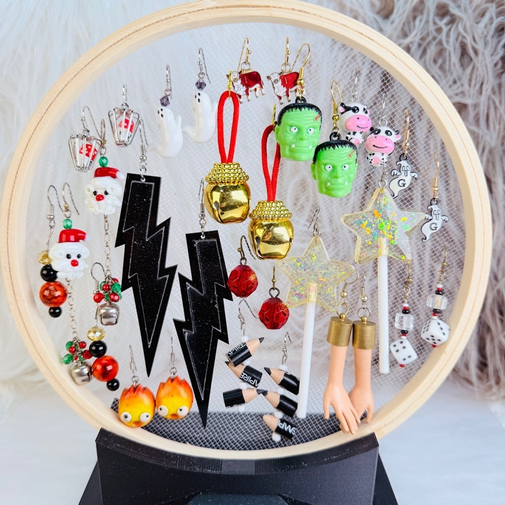 17 Pair Vintage to Now Pierced Earring Reseller Craft Lot August #8